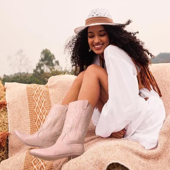 Women's Pink Pointed Toe Pull On Wide Calf Pu Chunky Low Heel Cowgirl Boots - Picture 6 of 8